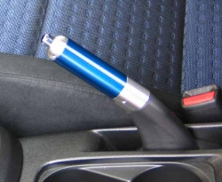 Illustration for article titled How To Drive A Stick Shift In Ten Easy Steps